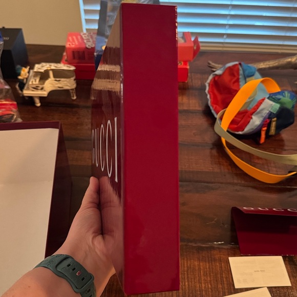 Authentic Gucci Large Glossy Red Gift Box Packaging With Cards Luxury Storage - Picture 12 of 16